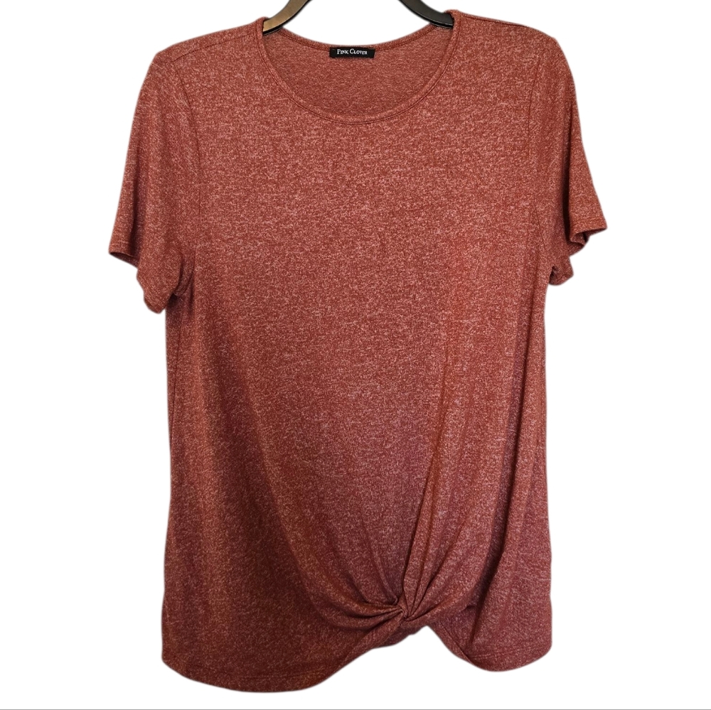 3/$15 Pink Clover Pink Tee Shirt Size Large
